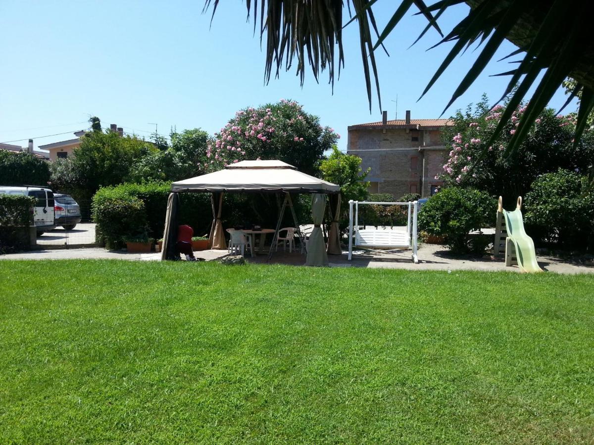 Appartement Garden Basement - Seminterrato Max 4 Ospiti - Fiumicino Vicino Aeroporto E Fiera Extérieur photo
