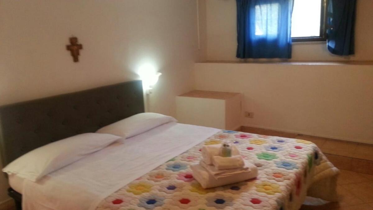 Appartement Garden Basement - Seminterrato Max 4 Ospiti - Fiumicino Vicino Aeroporto E Fiera Extérieur photo