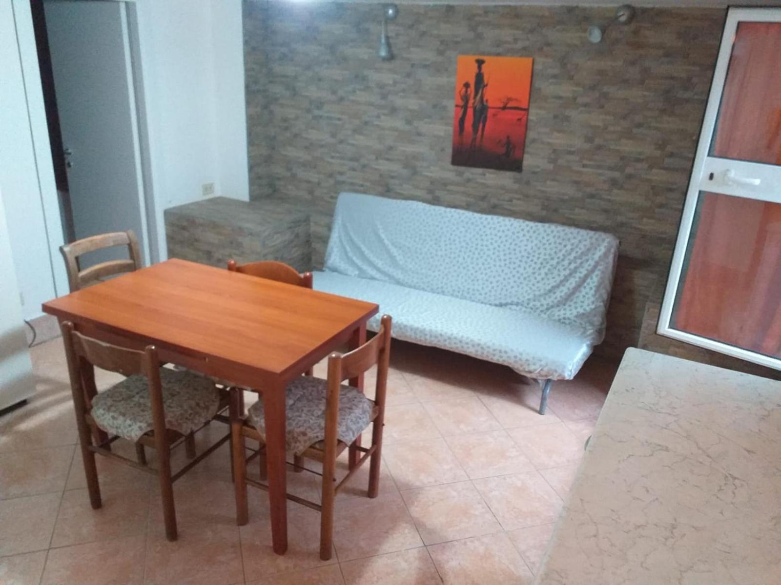 Appartement Garden Basement - Seminterrato Max 4 Ospiti - Fiumicino Vicino Aeroporto E Fiera Extérieur photo